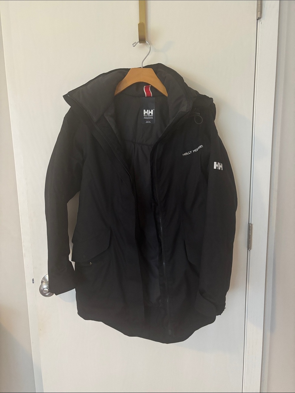 Helly Hansen Black Women's Ski Jacket with detachable Hood xs